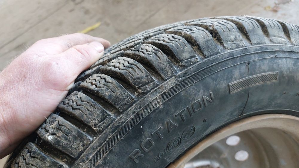 Колеса зимові.Диски резина 175/70 R13