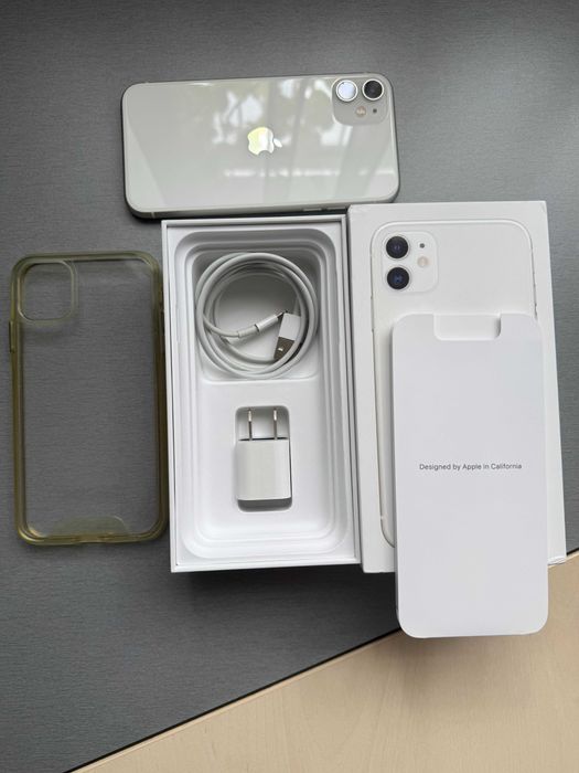 iPhone 11; 128 gb; White