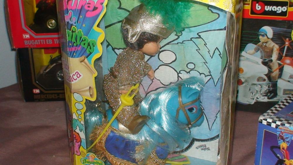 brinquedos vários
