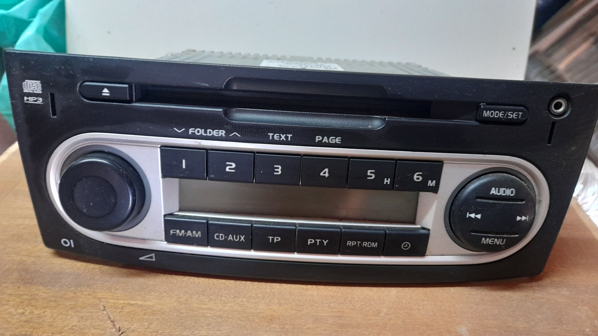 Rádio CD Mitsubishi Colt ClearTec