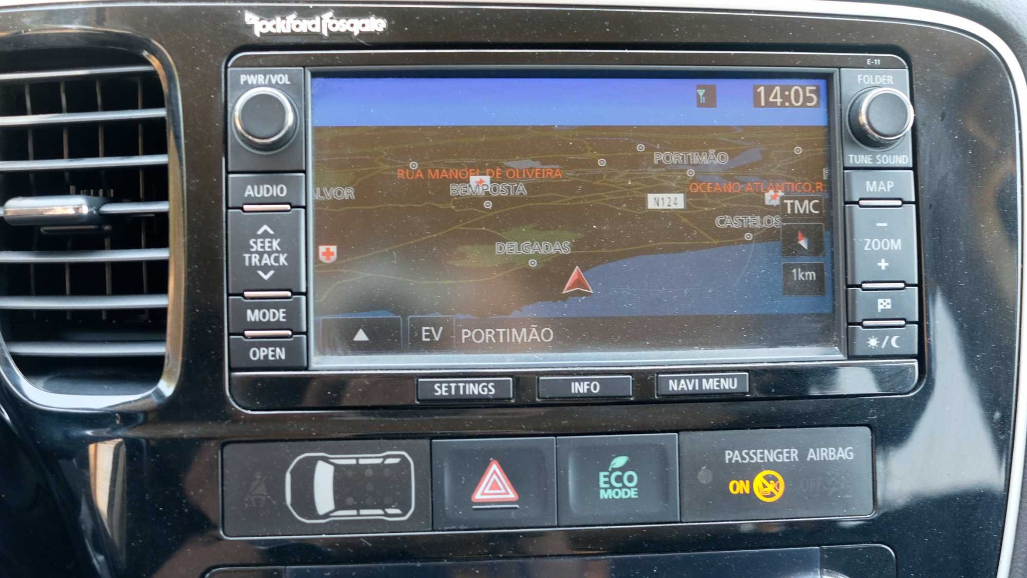 Outlander PHEV 2015 | Híbrido Plug-in | Gasolina + GPL + Elétrico