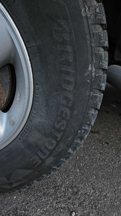 Ніссан Навара д-22 4х4 Nissan Navara