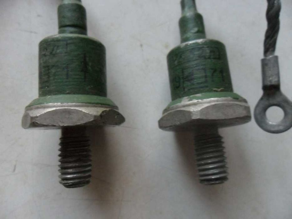 Выпрямительный  диод  ВЛ - 10 - 9,42 ( СССР ) - продам (75 грн  шт. )