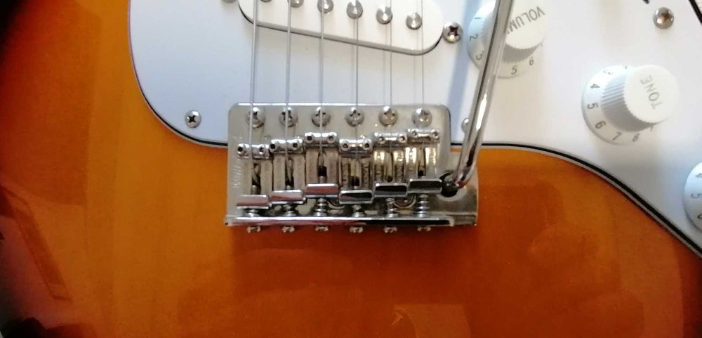 Guitarra ARIA STG Series