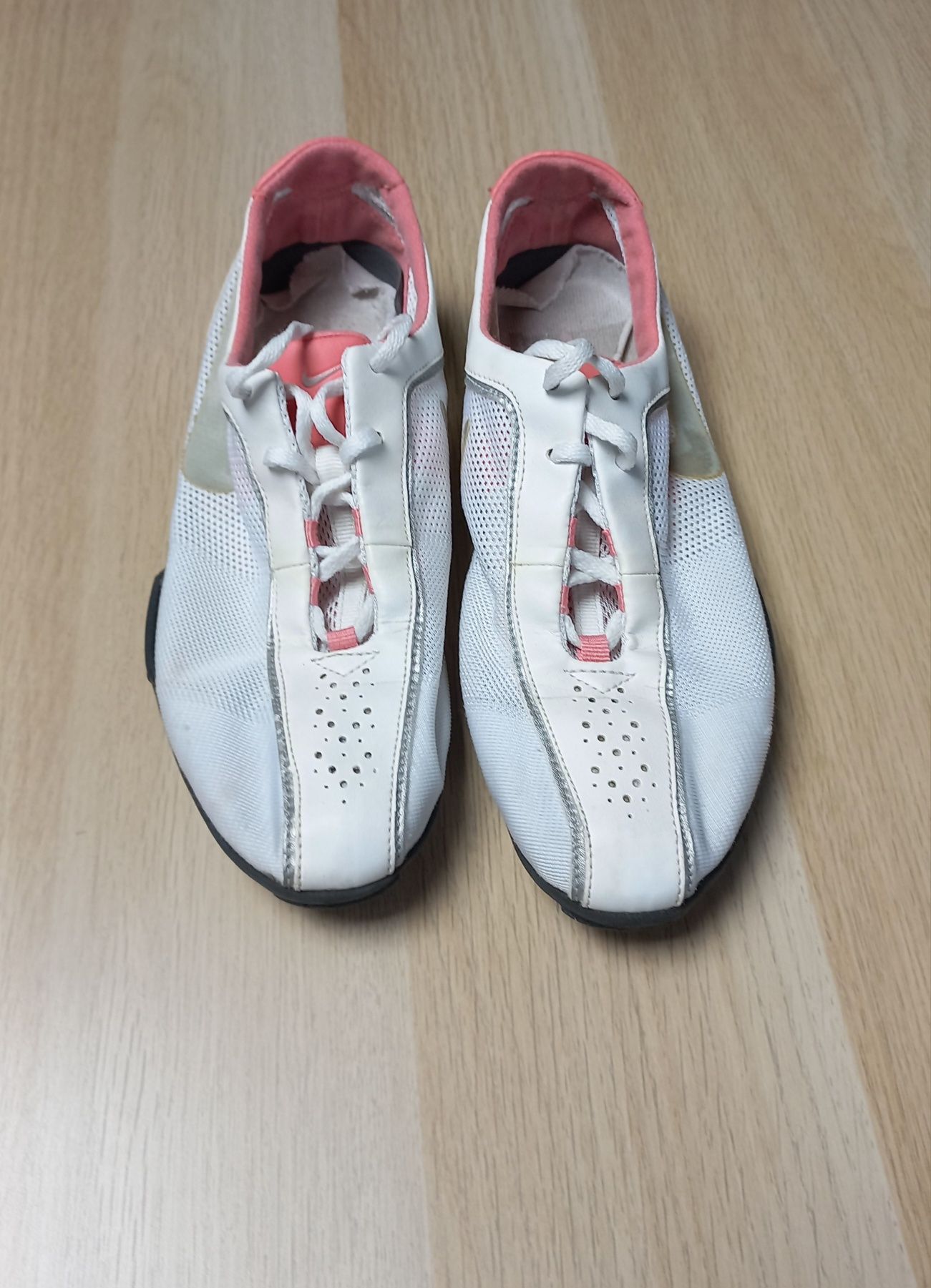 Buty  letnie  Nike  36