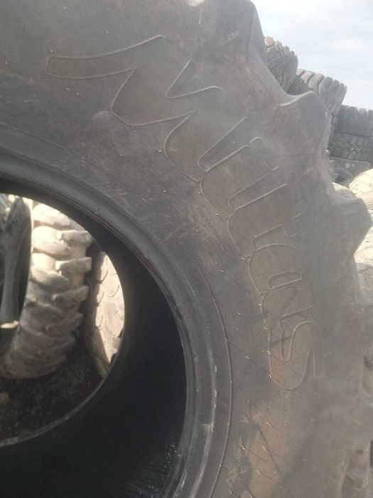 Opon rolnicza 800/70R32 Mitas kombajn Claas Fendt John Deere Case