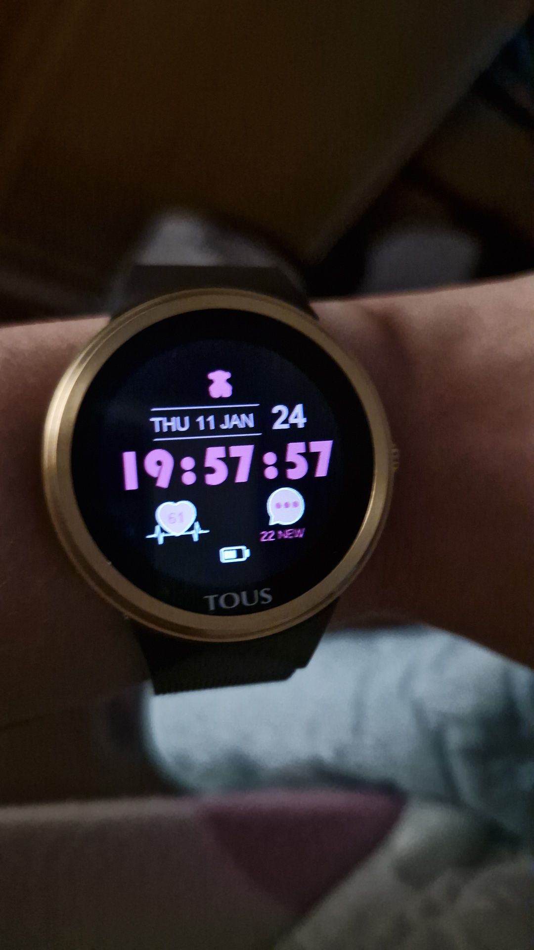 Smartwatch Tous com menos de 1 mês de uso