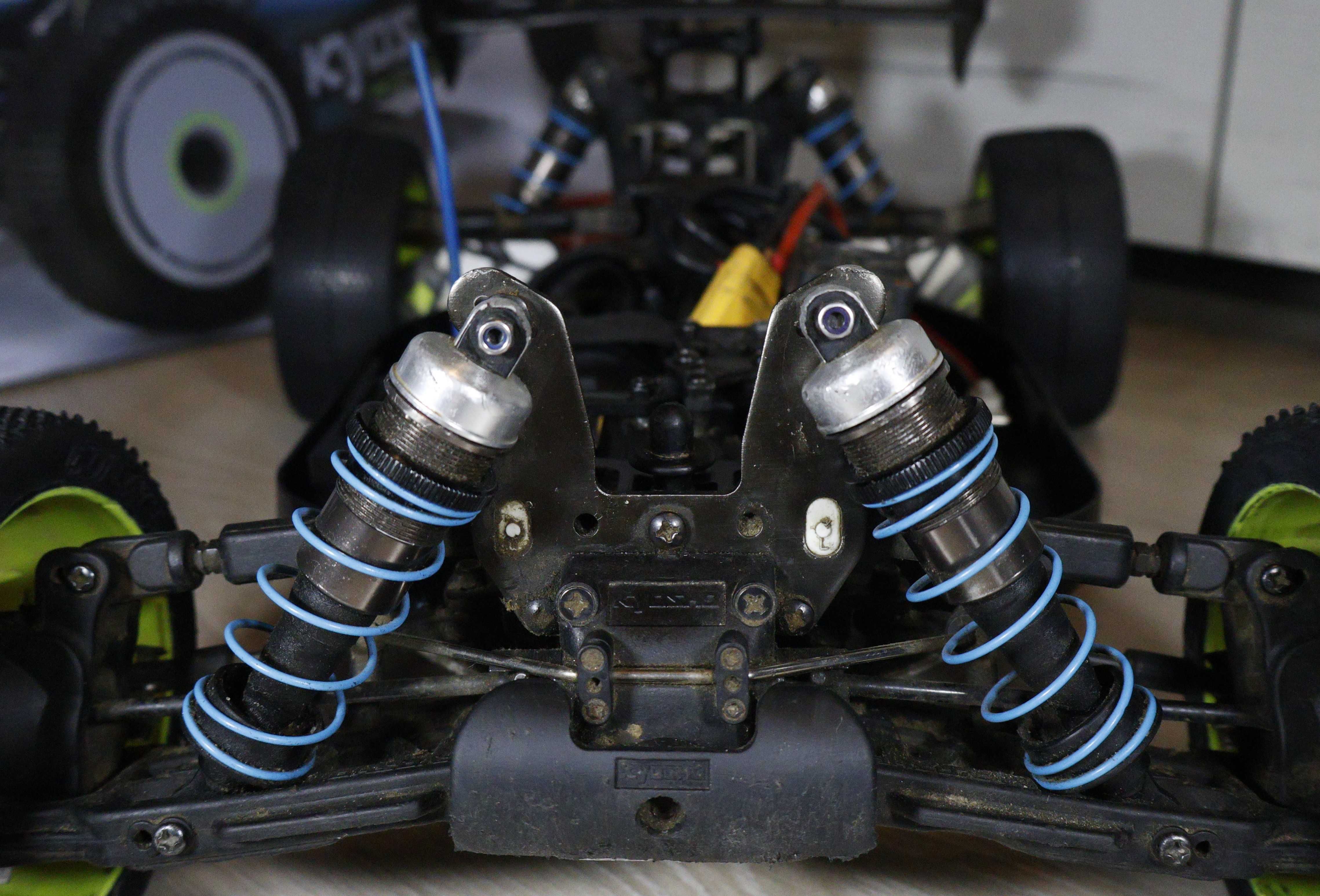 Kyosho Mp9e evo bez elektroniki rc Model buggy 1/8 zawodniczy,+ części