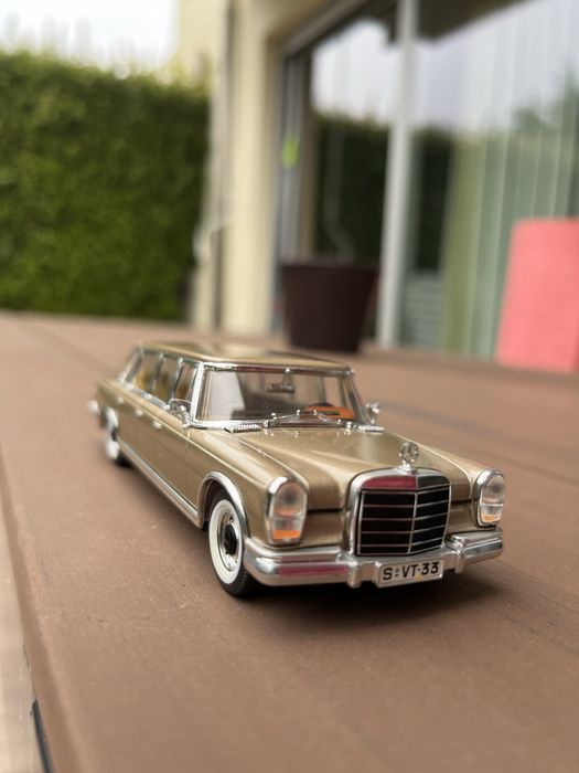 Vitesse 1:43 Gold Metallic 1965 Mercedes-Benz Pullman 600
