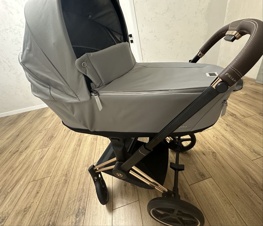 Продам візочок Cybex Priam 4.0 2024 рік.