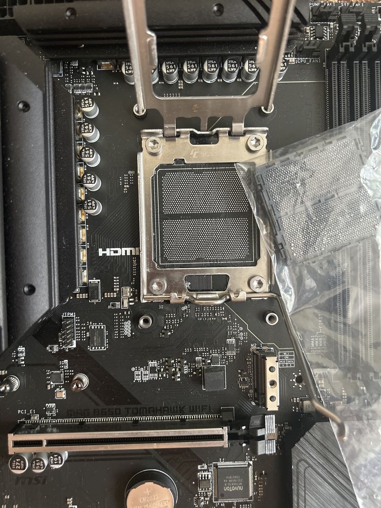 MSI B650 Tomahawk WiFi , MSI PRO B650M-A WiFi , ASUS PRIME B660M-A D4