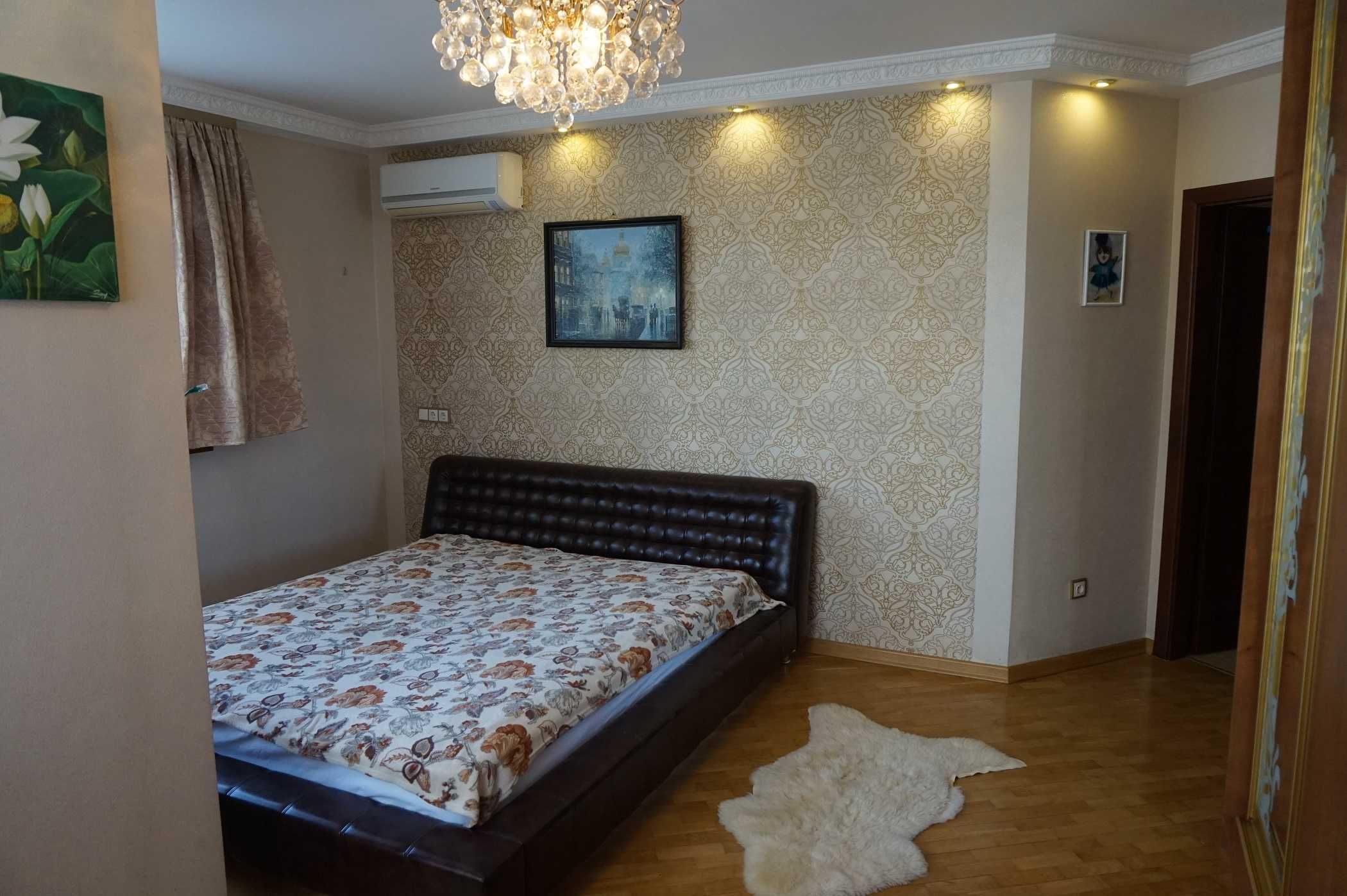 Продам 4 ком. квартиру ул. Гетьмана 1 Б метро Шулявская