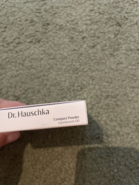 Dr. Hauschka puder w kompakcie 00 uniwersalny 1108