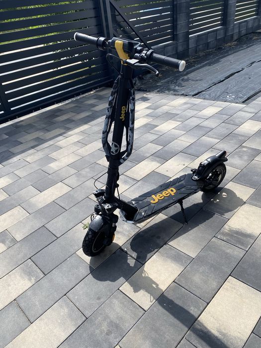 Hulajnoda elektryczna Jeep