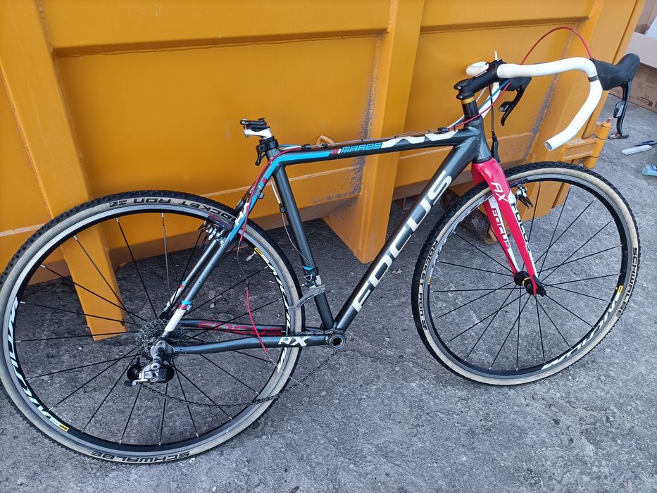 Rower szosowy Focus Mares AX