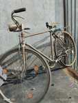 Bicicleta antiga pneus 28