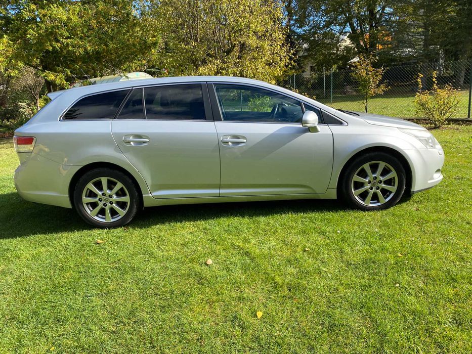 Toyota Avensis T27 kombi 2010