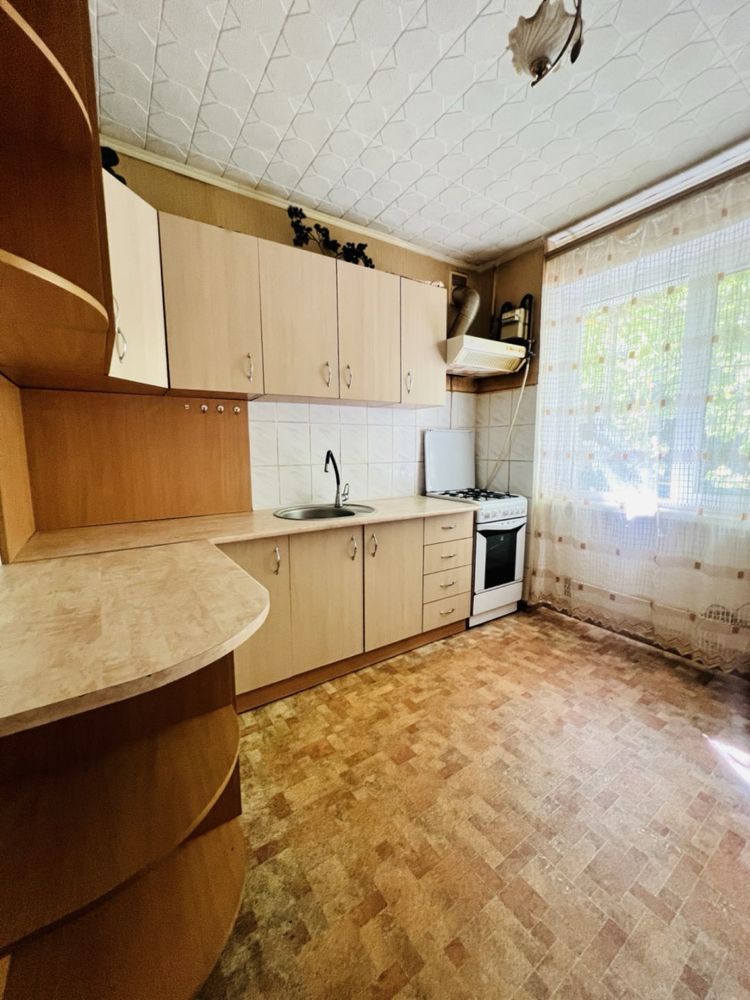 Продам 3к з АЕО на Новомиколаївці, 65кв