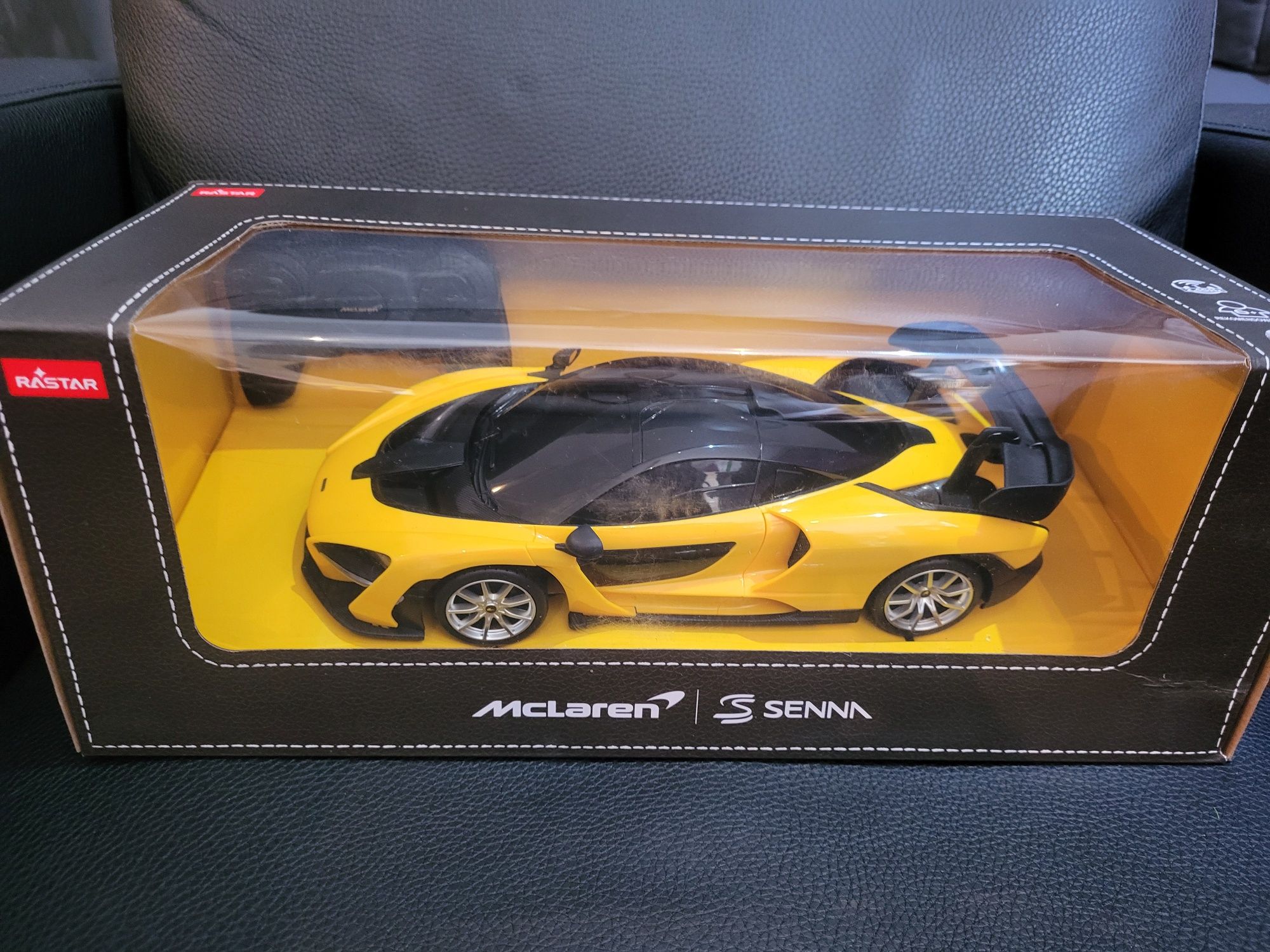 Auto samochod zdalnie sterowany.