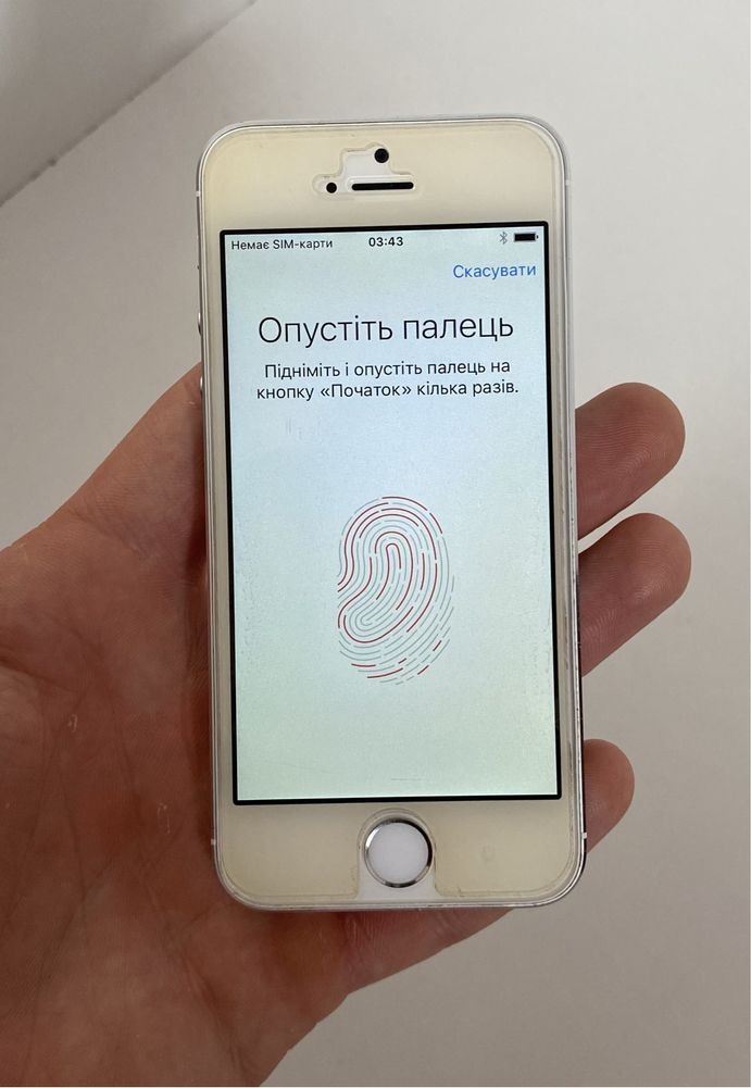 iPhone 5s 16GB/ Neverlock/ в ідеалі/ 85% АКБ/ поклеєна захисна плівка