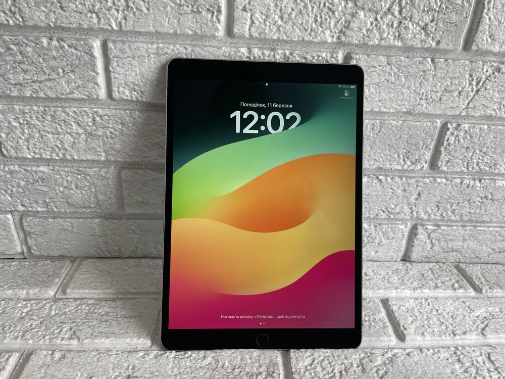 Планшет Apple iPad Pro A1701/ 10.5/ WiFi /64GB/ 120 Герц/ Retina.