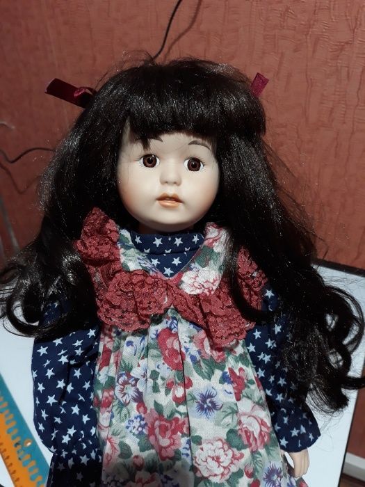 коллекционная фарфоровая кукла 37 см