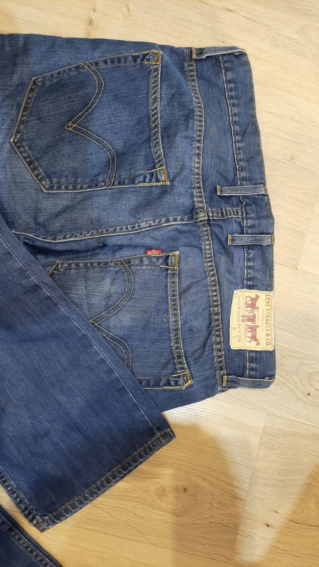 Spodnie jeansy firmy Levis model 504
