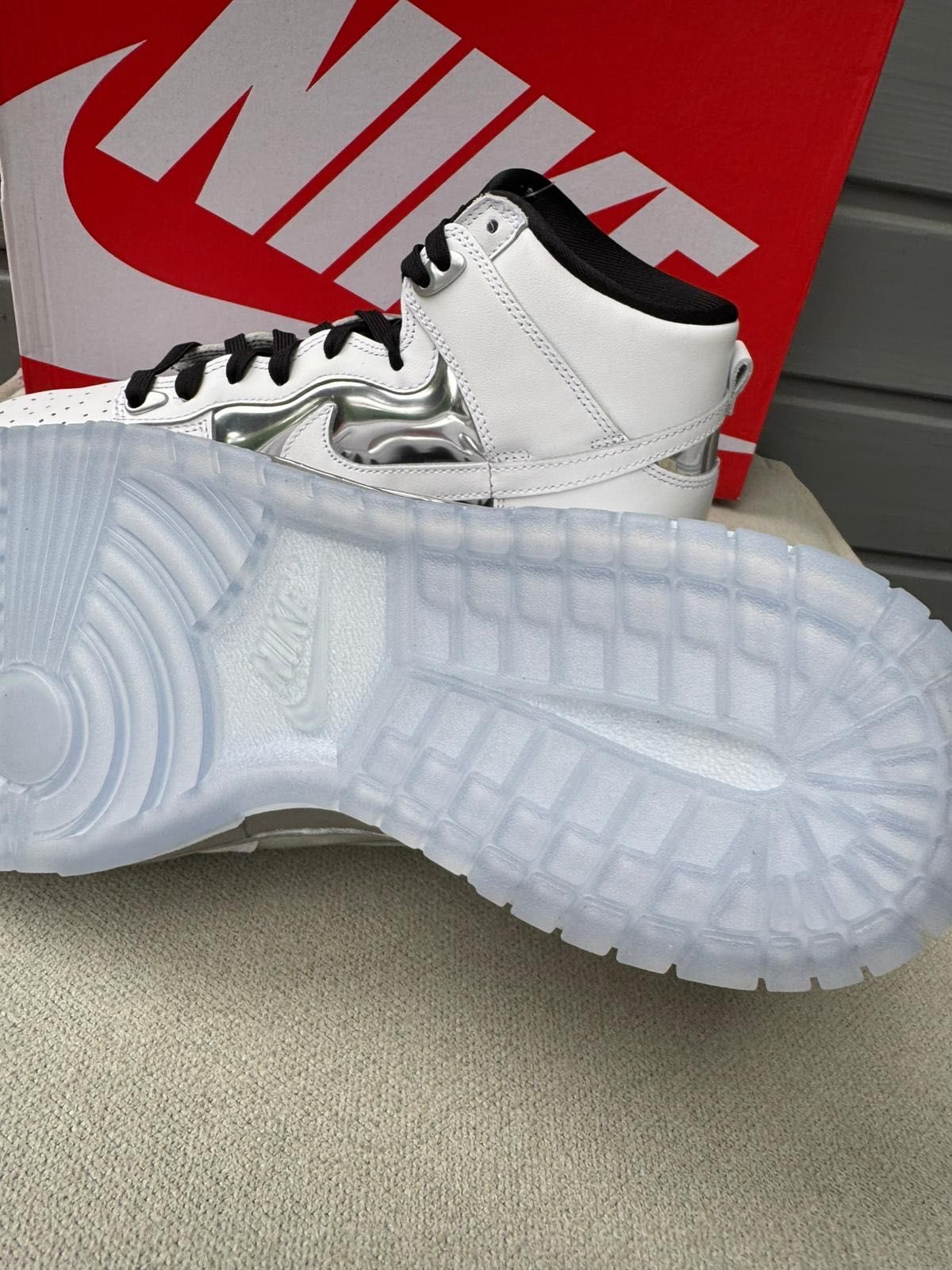 Nowe sneakersy unisex W NIKE DUNK HIGH białe srebrne 41