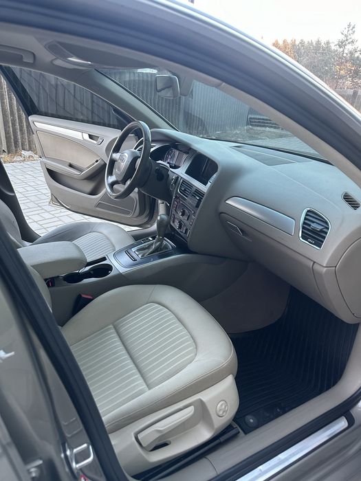 Продам Audi A4 B8