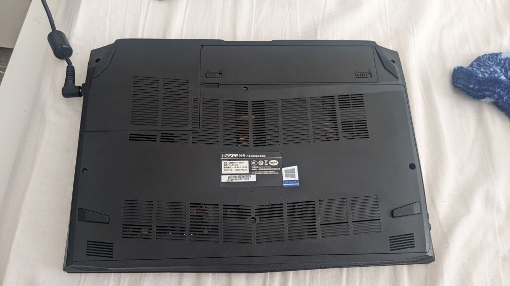 Ноутбук Hasee TX9(Clevo n960kx)