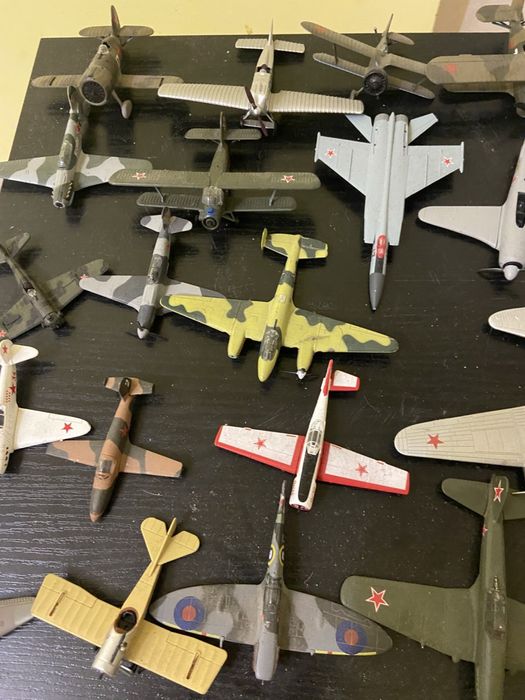 Продам самолётики.