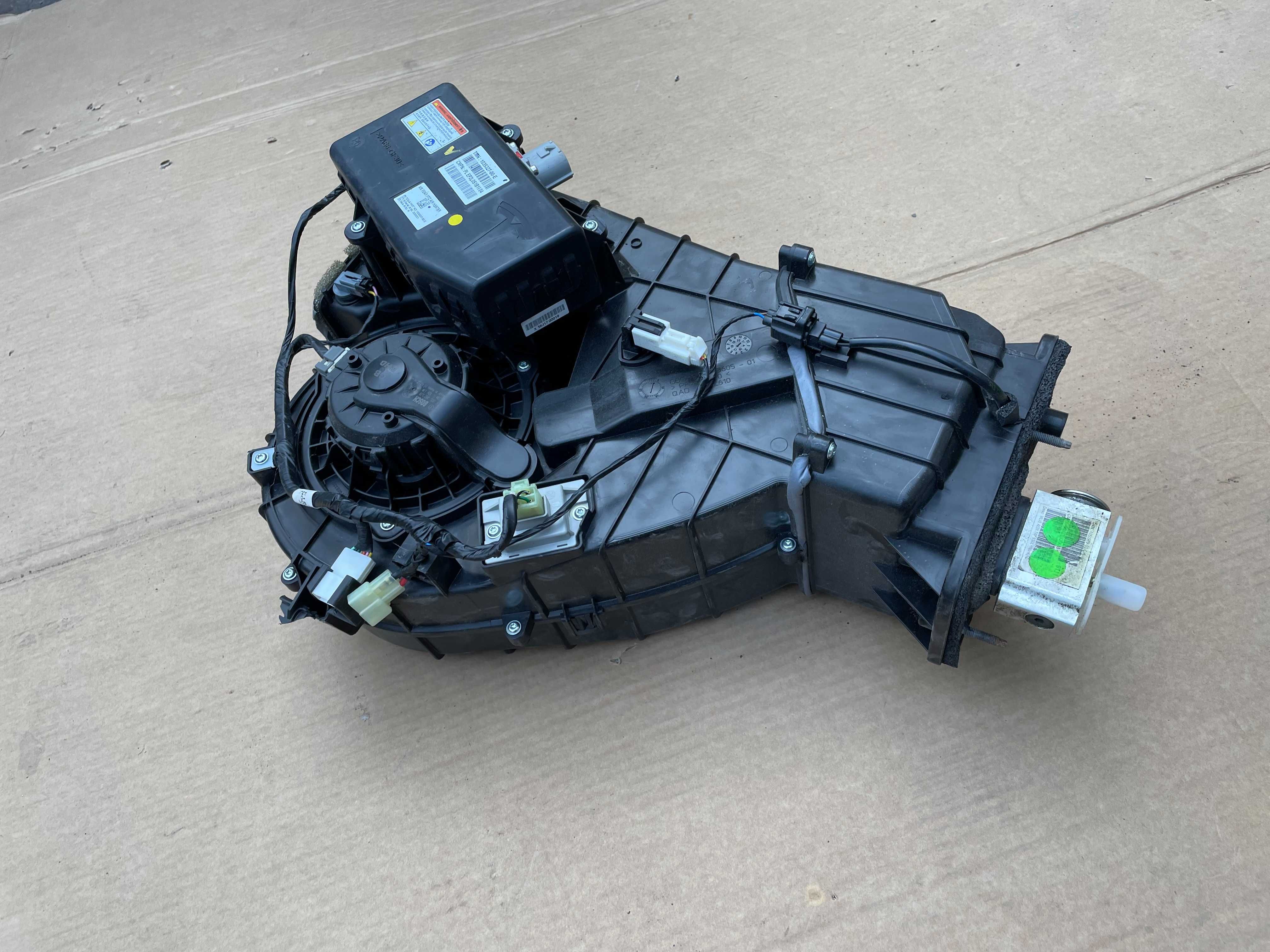Печка задняя в сборе Tesla model X 1023883-00-l tesla x Пічка задня