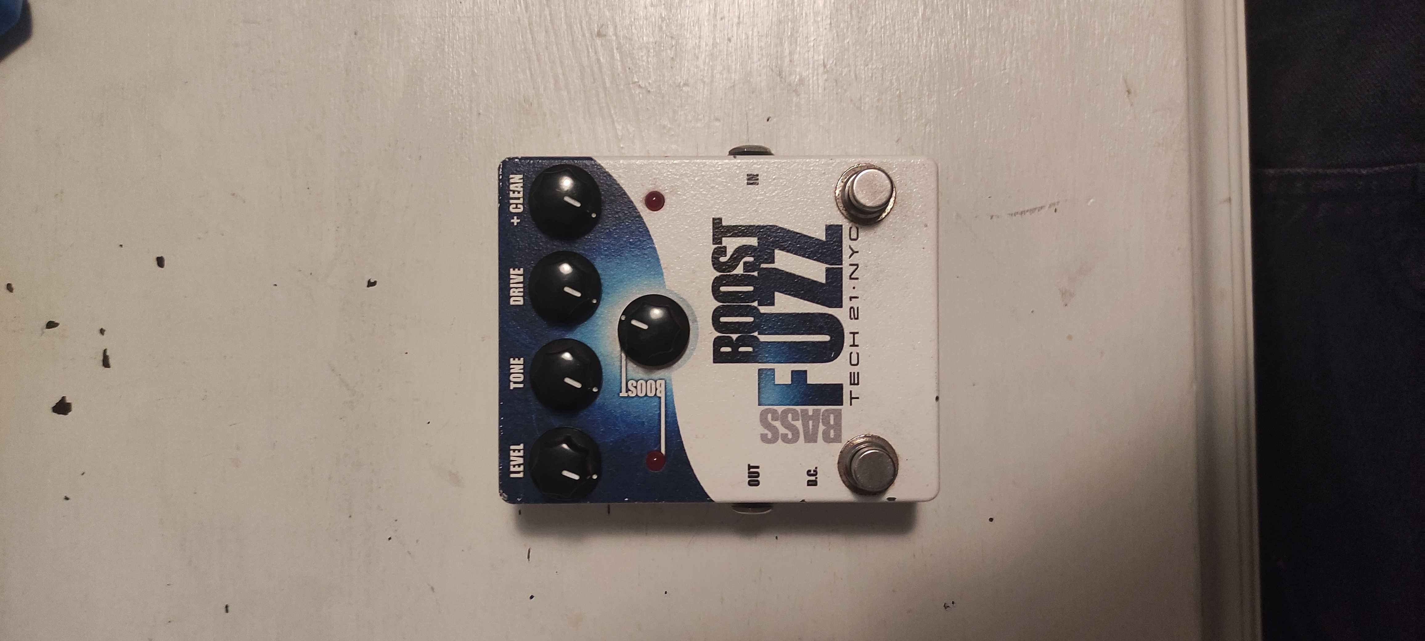 Pedal Bass Boost Fuzz - Tech 21