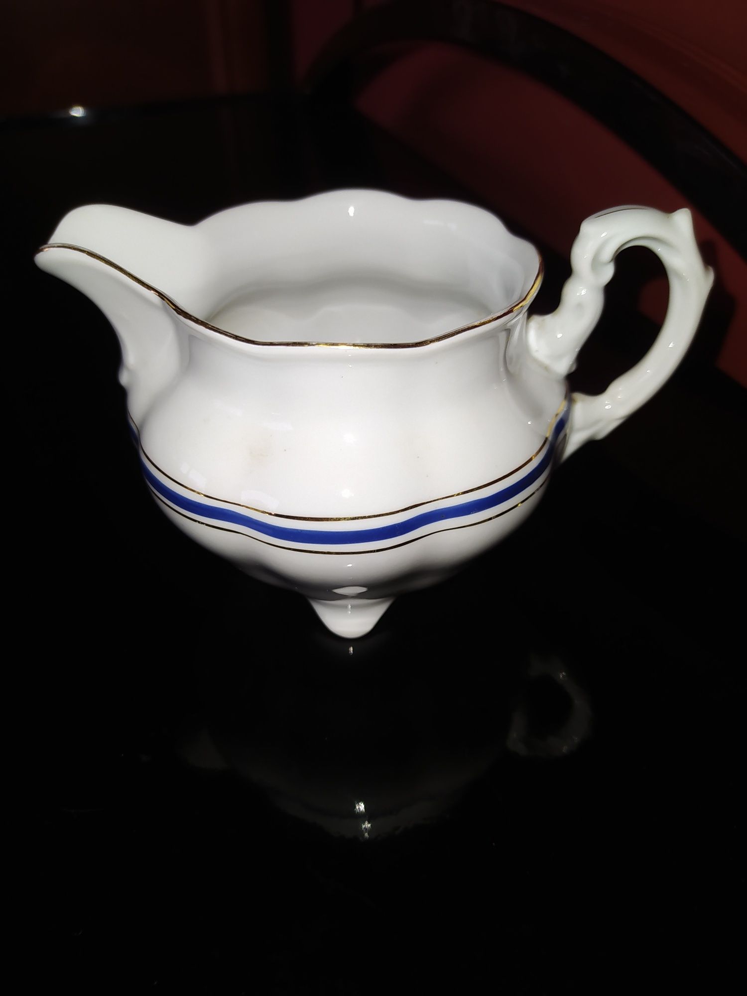 Mlecznik  dzbanuszek porcelana Karolina