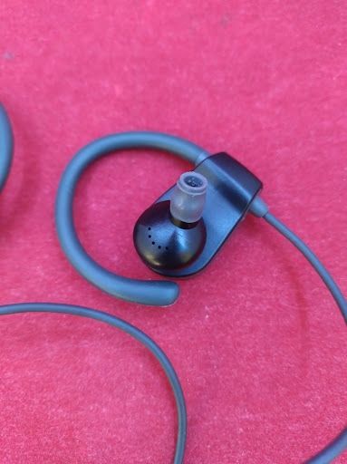 uszkodzony słuchawki bezprzewodowe douszne energy sistem sport 1+