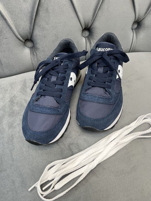 Продам жіночі кросівки Saucony jazz