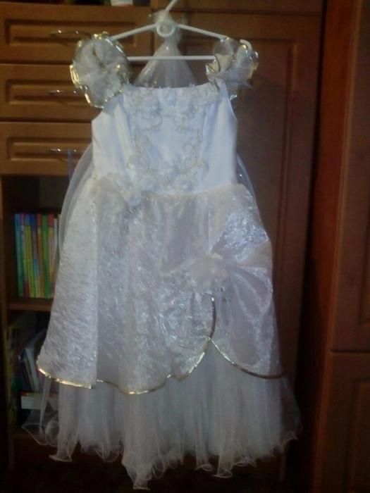 Платье нарядное для праздника