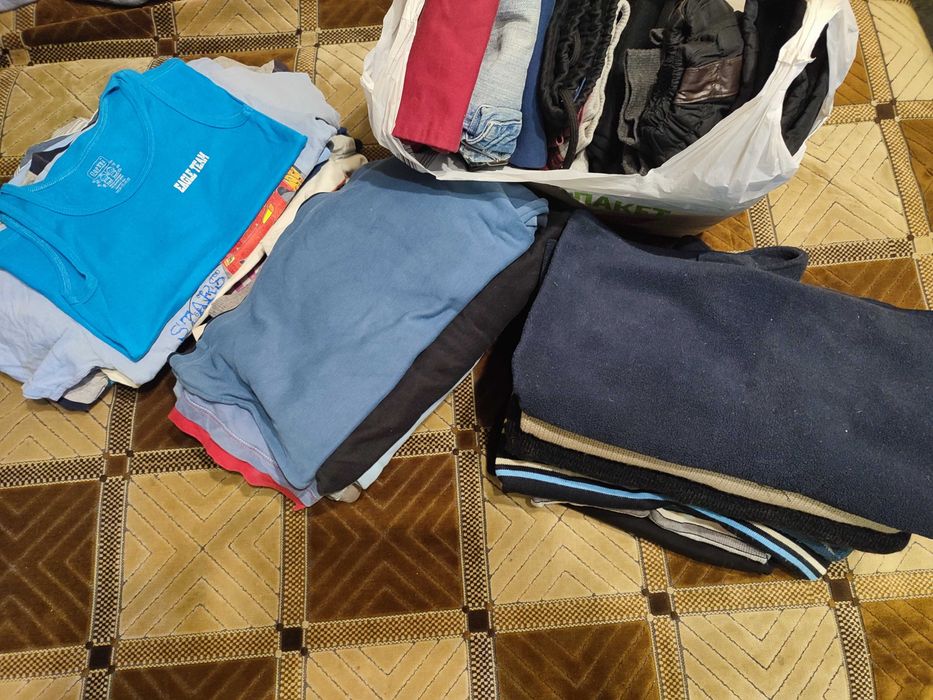 Великий пакунок речей для хлопчика зріст 116см