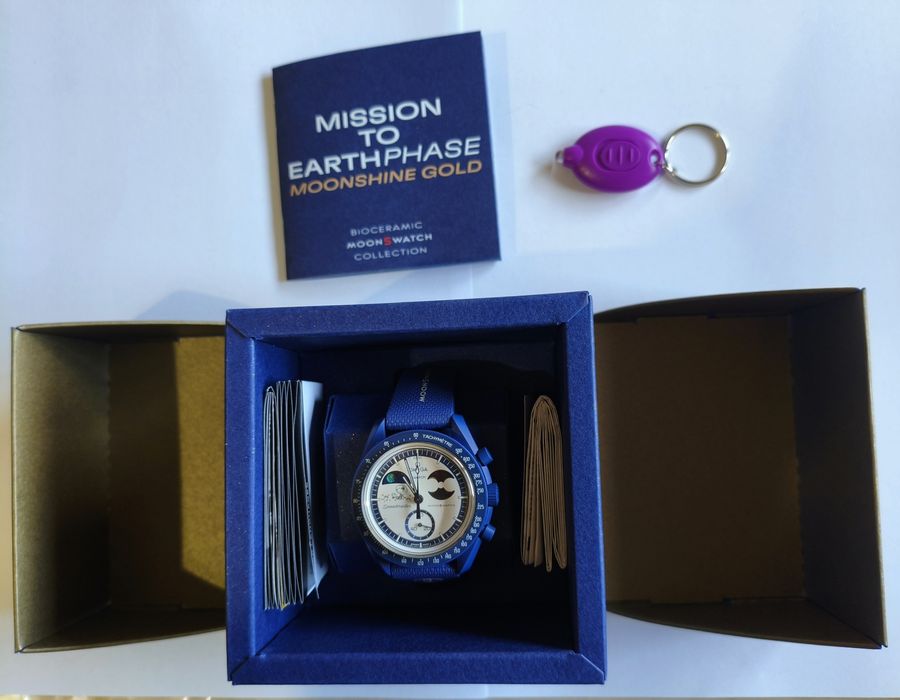 Swatch Moonshine Gold