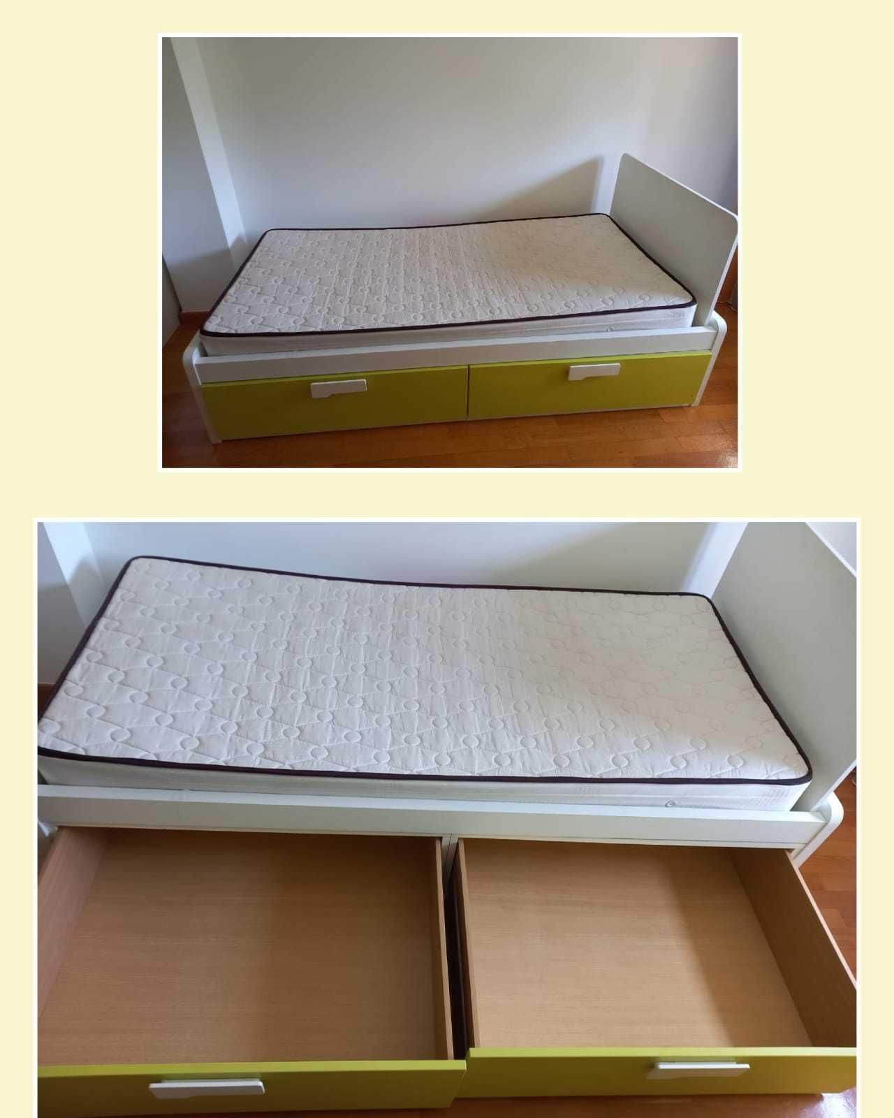 Cama individual e roupeiro