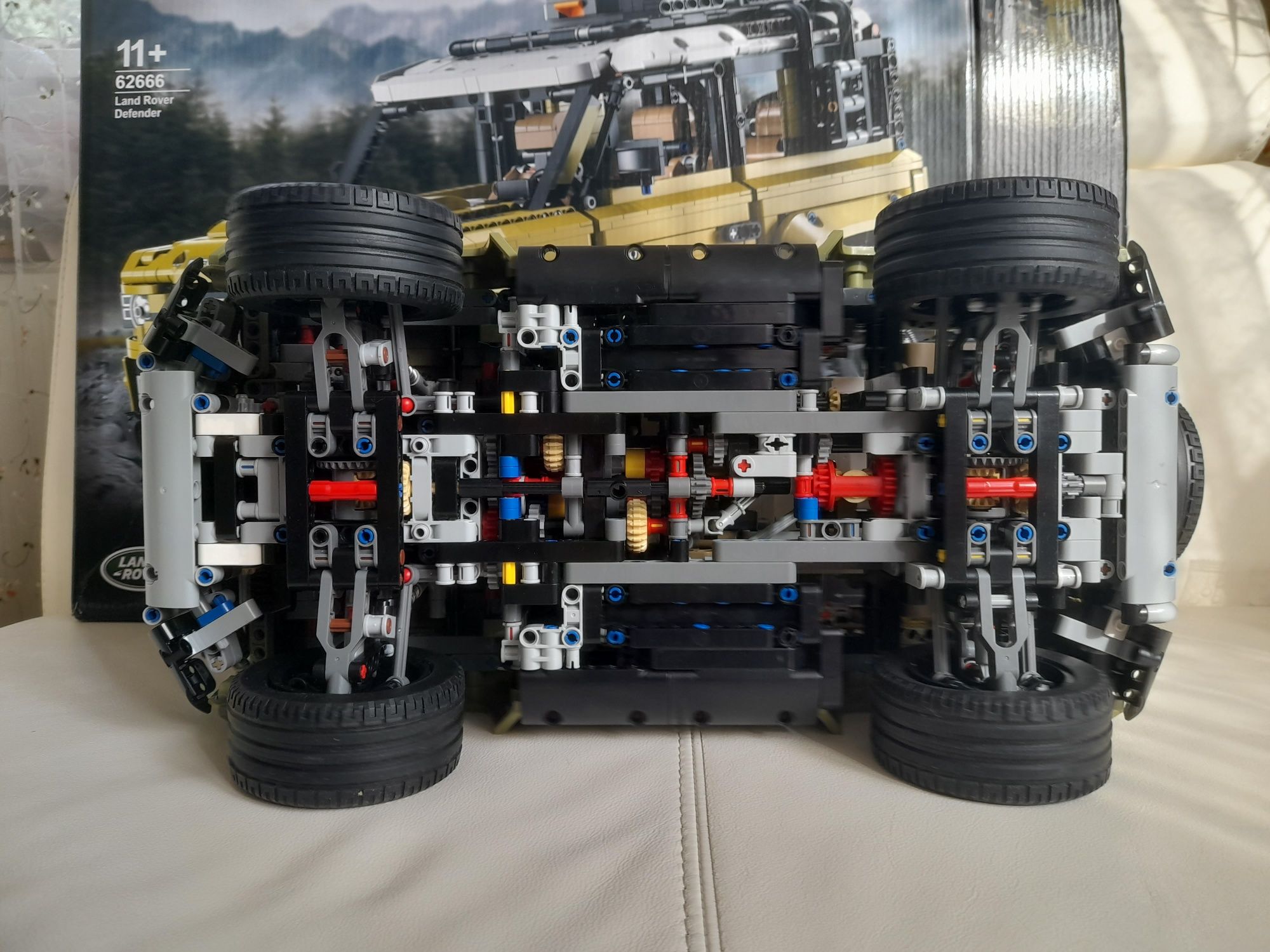 Lego Land Rover defender (6266)