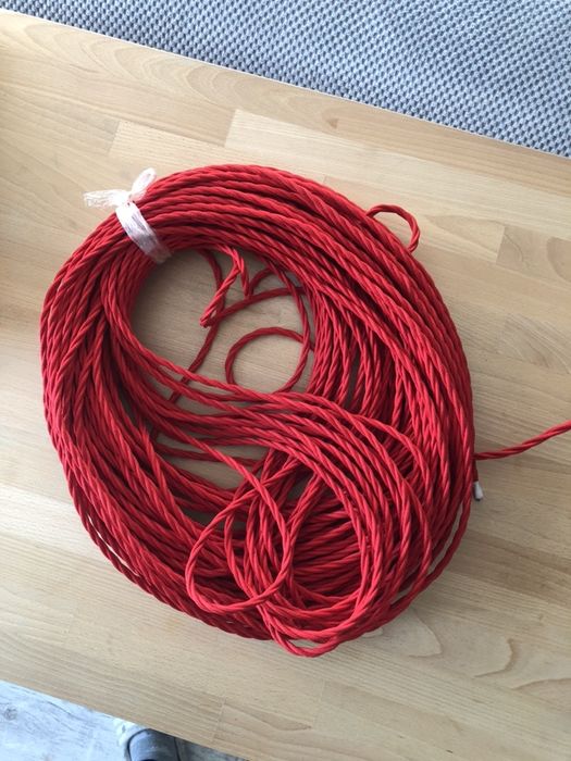 Kabel skręcany w oplocie czerwony trzyżyłowy 3x0.75