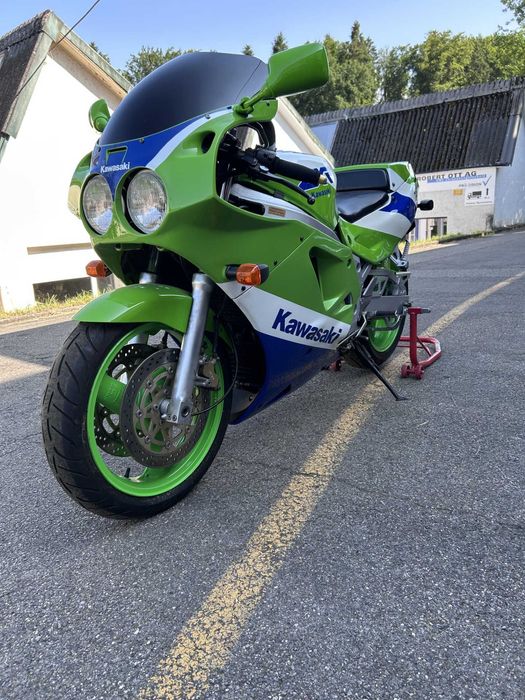 Kawasaki ZXR 750