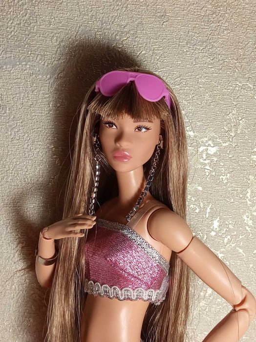 Кукла Барби Лукс Barbie Looks 24 Mattel на высоком теле Made to Move