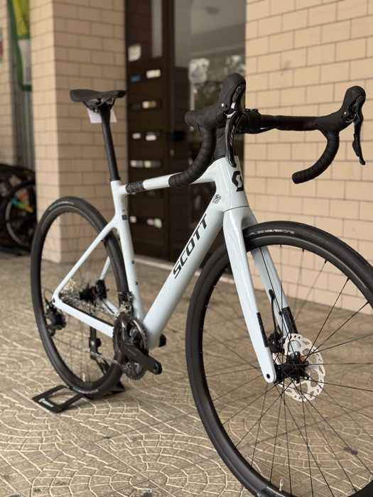 Bicicleta estrada Scott Addict 50 (nova)