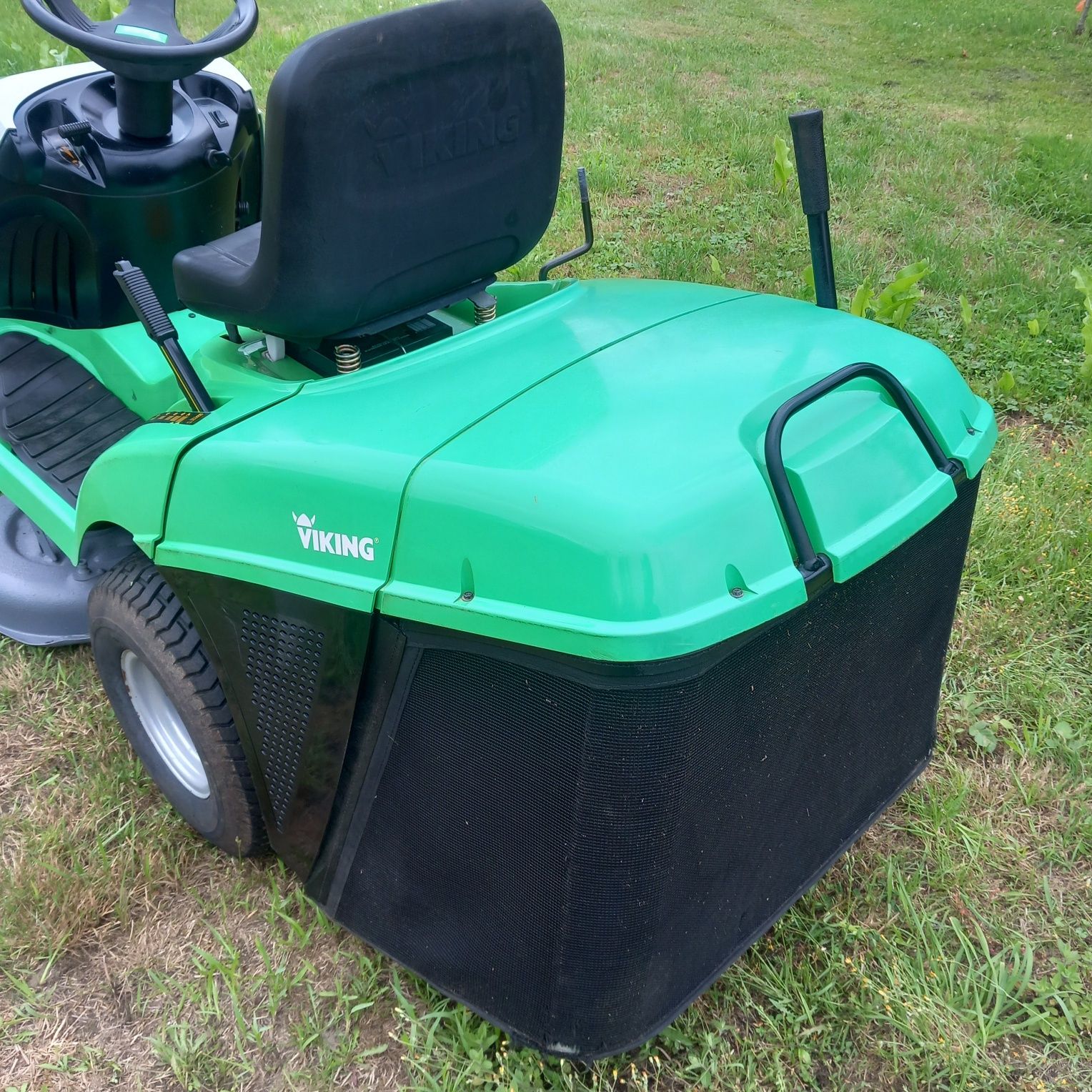 Traktorek  kosiarka VIKING MT585 13.5HP BRIGGS