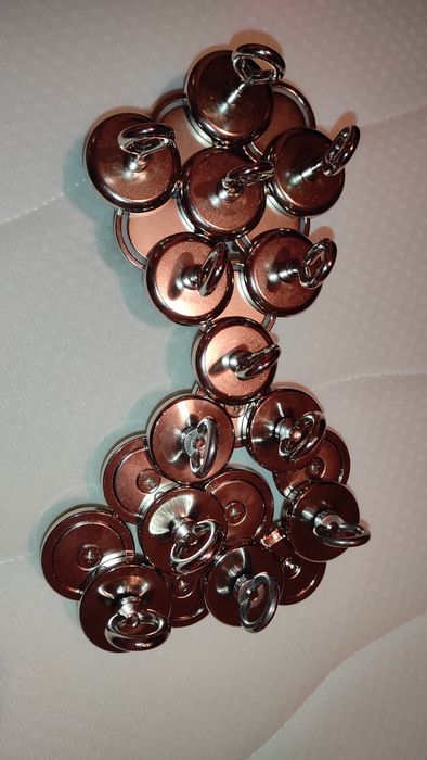 Magnes na 50-60 kg mocy, nowy.