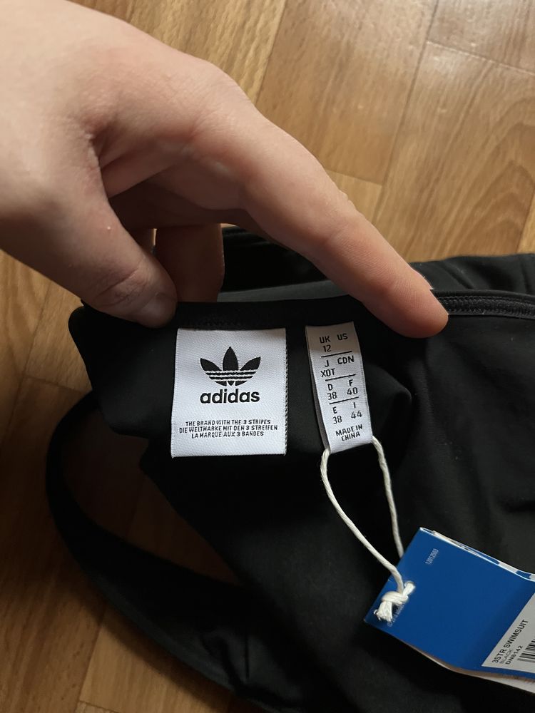 Новий купальник adidas