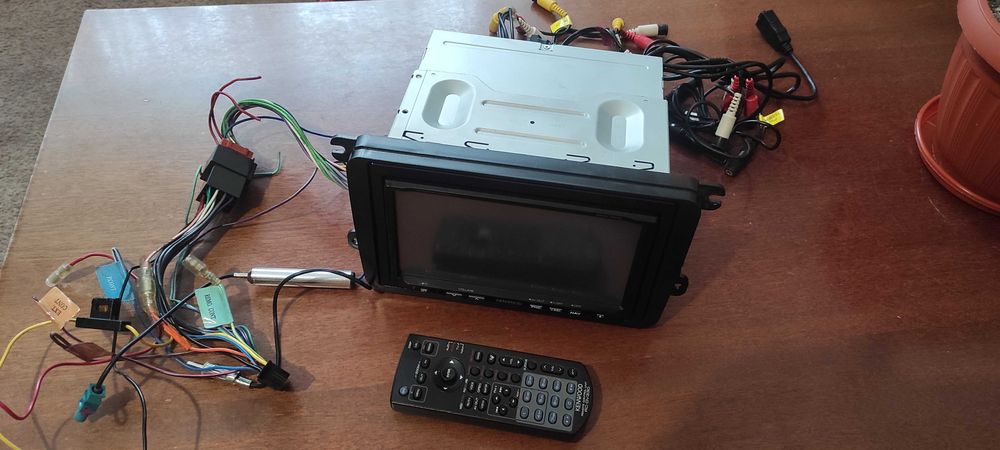 Автомагнитола KENWOOD DNX-7200