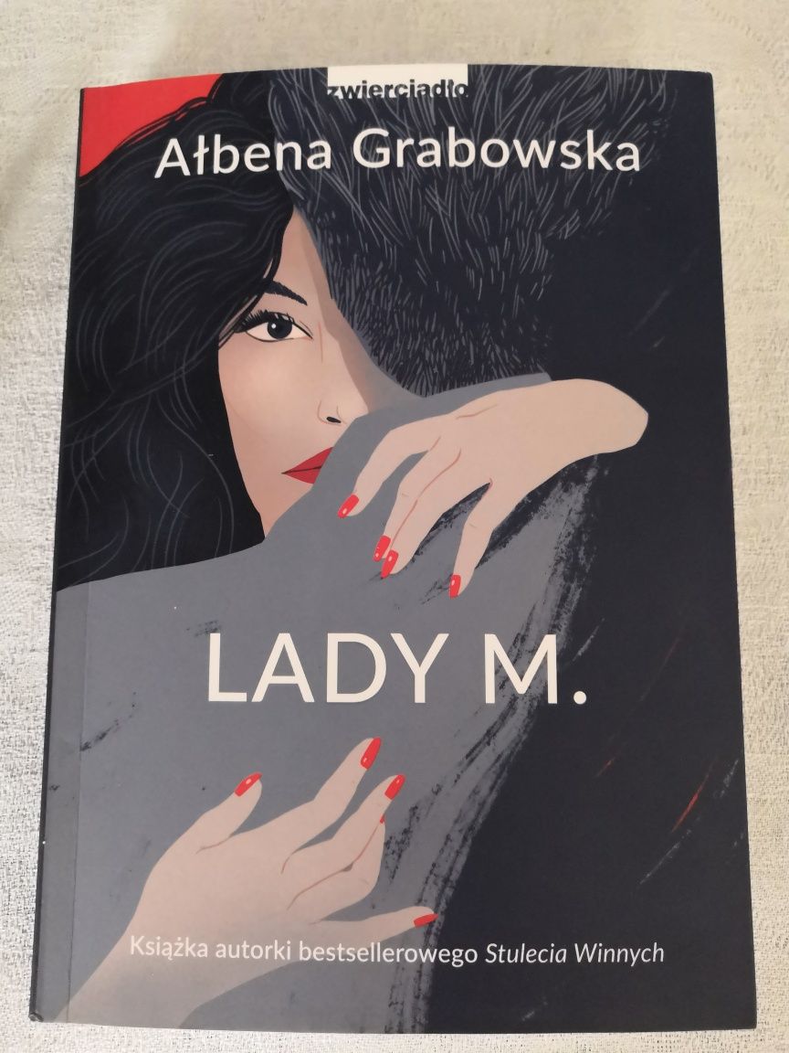 Lady M.  Ałbena Grabowska